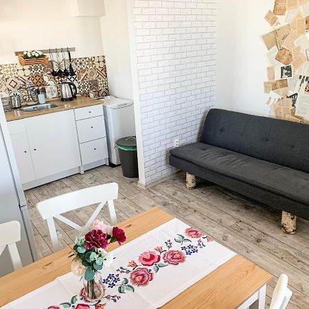 Charming Apartment In Paradise Called ブラチスラヴァ エクステリア 写真
