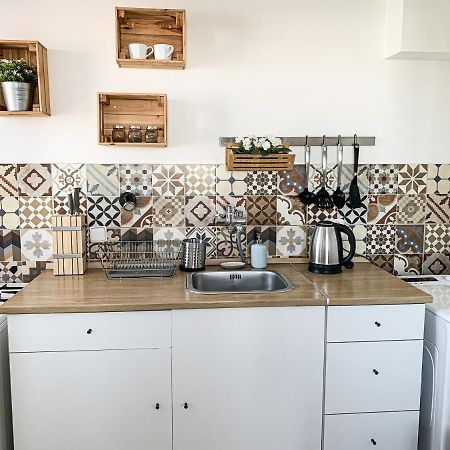 Charming Apartment In Paradise Called ブラチスラヴァ エクステリア 写真