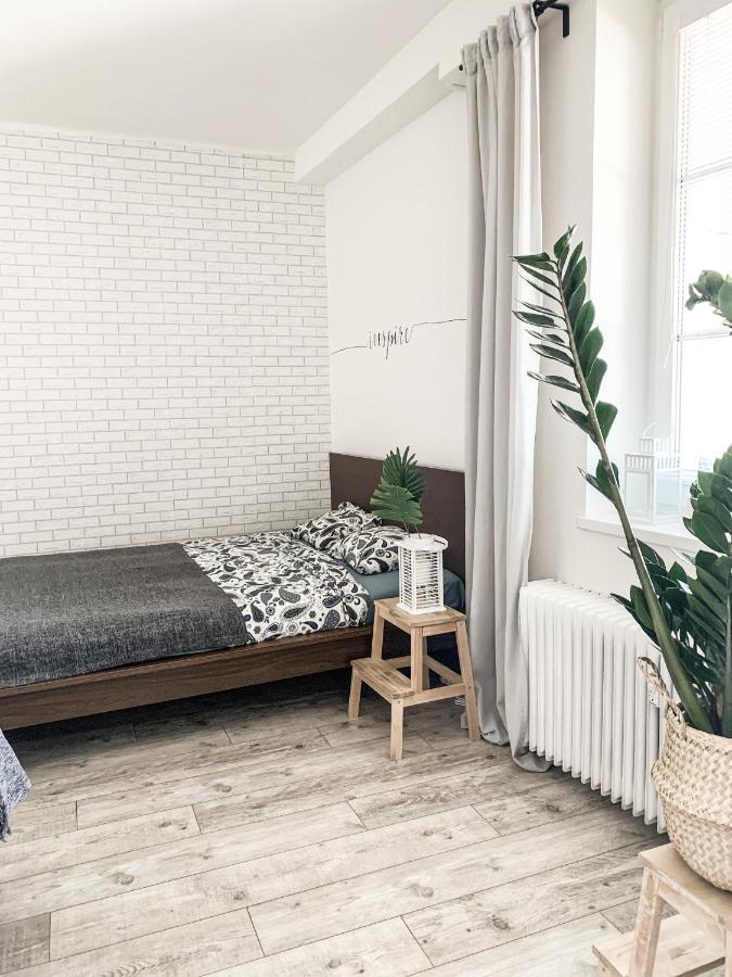 Charming Apartment In Paradise Called ブラチスラヴァ エクステリア 写真
