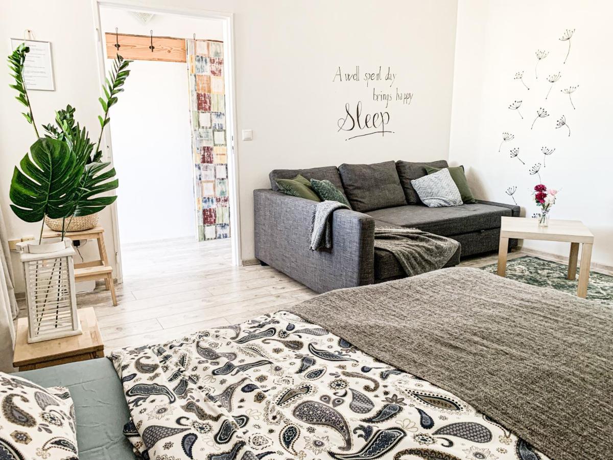 Charming Apartment In Paradise Called ブラチスラヴァ エクステリア 写真