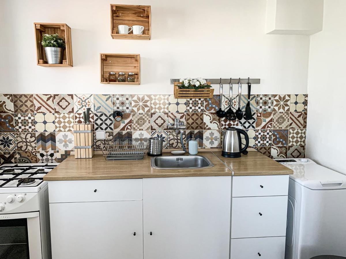 Charming Apartment In Paradise Called ブラチスラヴァ エクステリア 写真